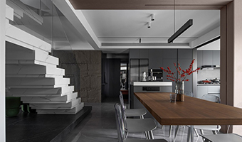 138㎡整木定制復(fù)式，現(xiàn)代極簡輕奢高級灰